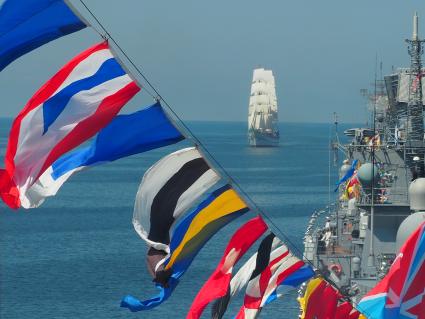 Севастополь. Военно-морской парад в Севастополе.