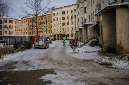 Магаданская область,  Усть-Омчуг. Городской вид.