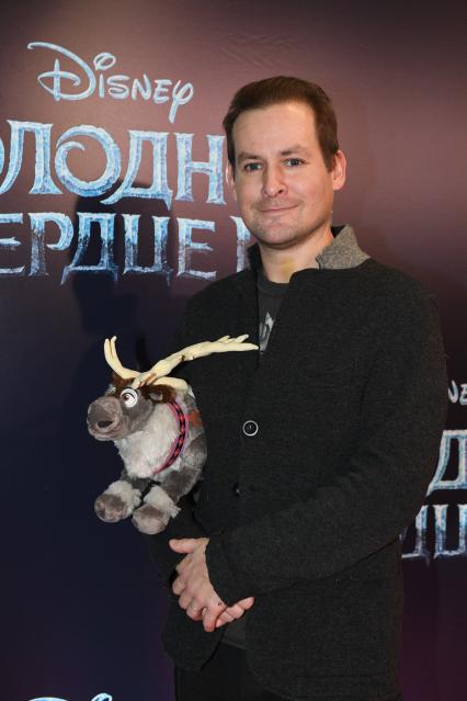 Москва. Актер Андрей Бирин на премьере мультфильма `Холодное сердце-2`в кинотеатре `КАРО 11 Октябрь`.