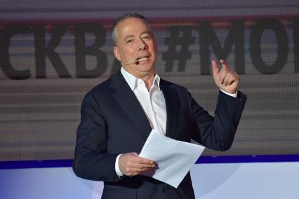 Москва. Основатель ресторанной группы Novikov Group Аркадий Новиков на Форуме `Мой бизнес`на `ВТБ Арена`.