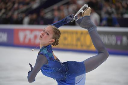 Москва.  Спортсменка из России Александра Трусова во время выступления в произвольной программе женского одиночного катания в рамках Гран-при по фигурному катанию `Кубок Ростелеком` во дворце спорта `Мегаспорт`.