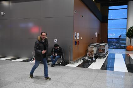 Московская область. Пассажиры в новом терминале С в международном аэропорту Шереметьево.
