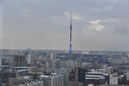 Москва.  Вид на Останкинскую башню.