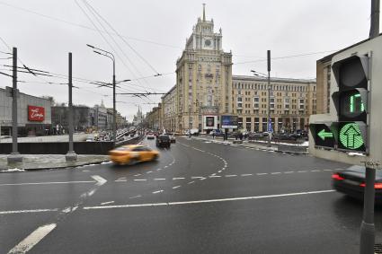 Москва.  Вид на Садовое кольцо и гостиницу Пекин.