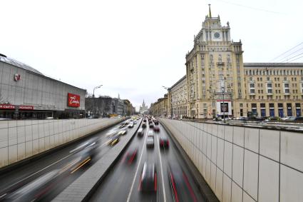 Москва.  Вид на Садовое кольцо  и Маяковский тоннель.