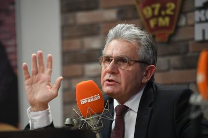Москва. Президент РАН  Александр Сергеев  на радио `Комсомольская правда`.