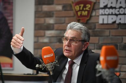Москва. Президент РАН  Александр Сергеев  на радио `Комсомольская правда`.