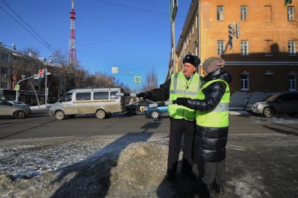 Екатеринбург. Группа добровольных народных дружинников во время охраны обшественного порядка в городе