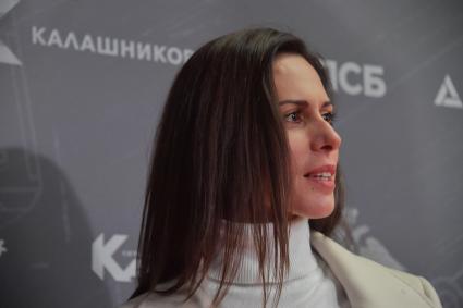 Москва.  Актриса Сабина Ахмедова на премьере фильма  режиссера Константина Буслова `Калашников` в кинотеатре `Октябрь`.