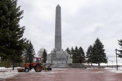 Ржев. Обелиск советским воинам  , погибшим при освобождении города.