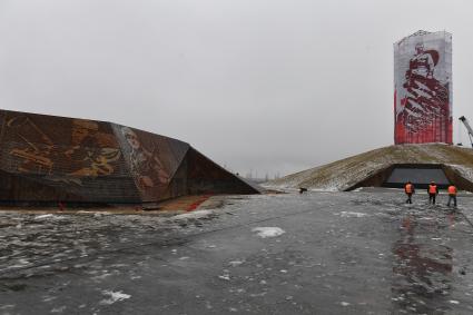 Ржевская область. Подготовка Ржевского мемориала Советскому солдату к открытию.