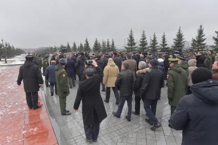 Москва.  Церемония прощания с маршалом Советского Союза Дмитрием Язовым на Федеральном военном мемориальном  кладбище в Мытищах.