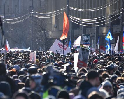 Москва. Участники  марша памяти политика Бориса Немцова.