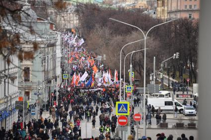 Москва. Участники марша памяти политика Бориса Немцова.