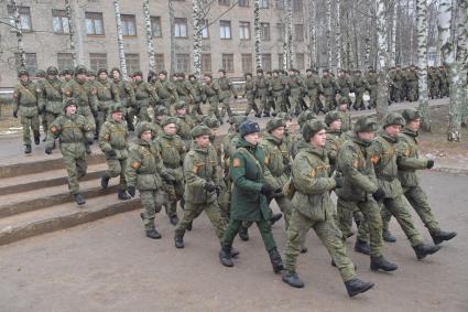 Переславль-Залесский.   Всероссийский конкурс профессионального мастерства среди женщин-военнослужащих `Макияж под камуфляж` в учебном центре РВСН.