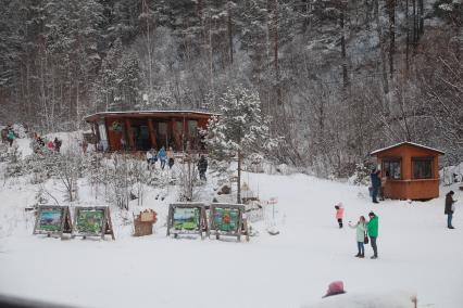 Красноярск. Горожане в природном парке.