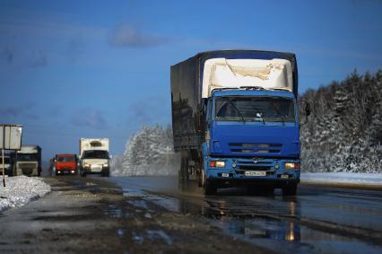 Екатеринбург. Работа мобильных камер автоматической фиксации нарушений ПДД на трассе