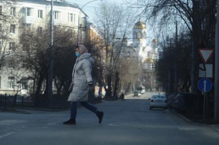 Екатеринбург. Горожане во время нерабочей недели, объявленной президентом РФ для снижения темпов распространения коронавируса COVID-19