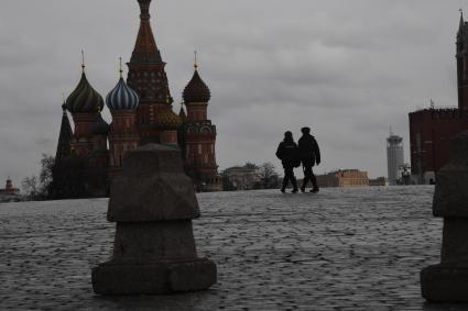 Москва. Опустевшая Красная площадь.