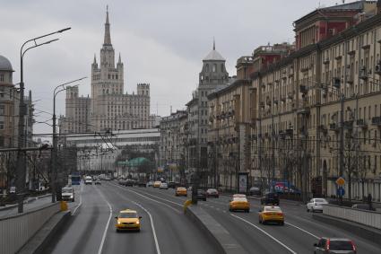 Москва. Вид на Большую Садовую улицу.