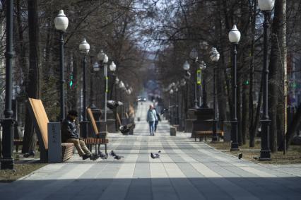 Екатеринбург. Горожане во время нерабочей недели объявленной президентом РФ для снижения темпов распространения коронавируса COVID-19