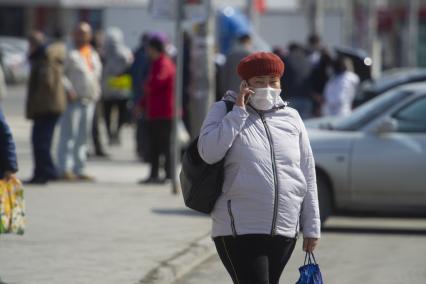 Екатеринбург. Горожане гуляют во время режима самоизоляции, введеного из-за распространения коронавирусной инфекции COVID-19