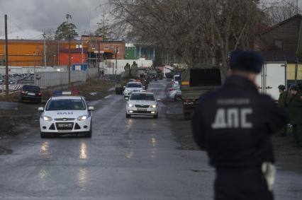 Екатеринбург. Колонна военной техники учавствующей в репетиции парада