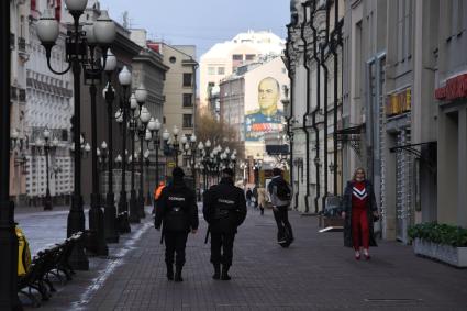 Москва. Полицейские на Старом Арбате.