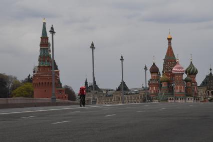 Москва. Вид на храм Василия Блаженного.