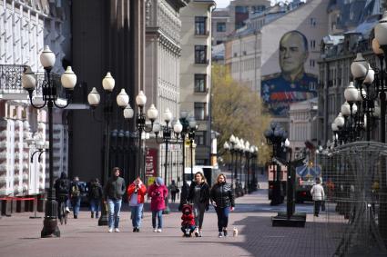 Москва. Горожане на Старом Арбате.