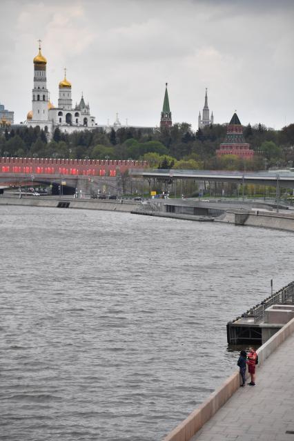 Москва. Вид на  колокольню Ивана Великого.