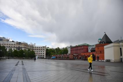 Москва. Вид на Площадь Революции без народа.