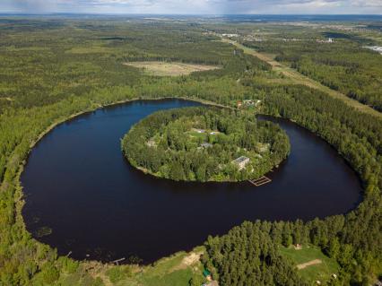 Московская область. Вид сверху на  Луковое озеро Ногинского района.