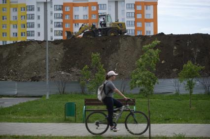 Екатеринбург. Строительные работы в новом жилом районе \'Академический\'