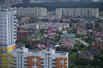 Екатеринбург. Вид на новый жилой район \'Академический\'