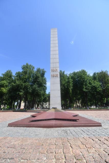 Московская область, Подольск. Архитектурно-скульптурный ансамбль на Площади Воинской Славы.