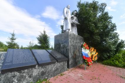 Московская область, Смолино. Мемориал воинам  павшим в Великой Отечественной войне.