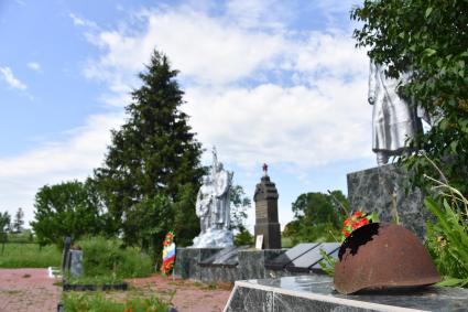 Московская область, Смолино. Мемориал воинам  павшим в Великой Отечественной войне.