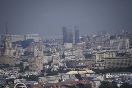 Москва.   Вид на город с вертолета.