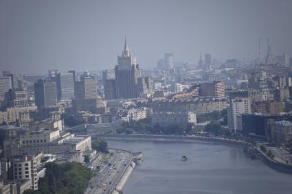 Москва.   Вид на город с вертолета.