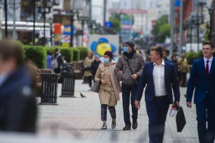 Екатеринбург. Горожане во время особого противоэпидемического режима введеного для нераспространения новой коронавирусной инфекции COVID-19