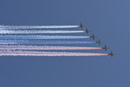 Москва.   Штурмовики Су-25 во время воздушной части  парада в ознаменование 75-летия Победы в Великой Отечественной войне 1941-1945 годов на Красной площади.