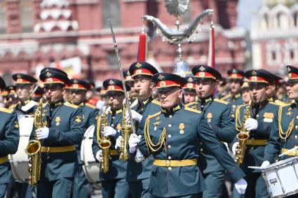 Москва.  Сводный военный оркестр во время военного парада в ознаменование 75-летия Победы в Великой Отечественной войне 1941-1945 годов на Красной площади.