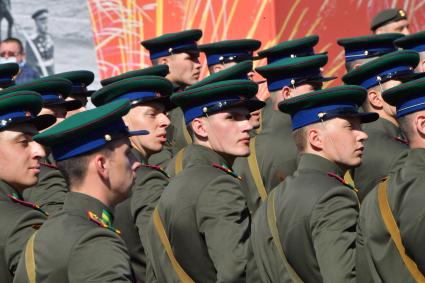 Москва.  Перед началом военного парада в ознаменование 75-летия Победы в Великой Отечественной войне 1941-1945 годов на Красной площади.