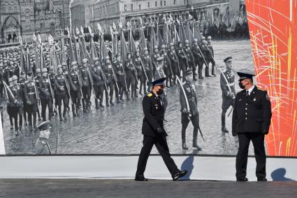 Москва.  Перед началом военного парада в ознаменование 75-летия Победы в Великой Отечественной войне 1941-1945 годов на Красной площади.