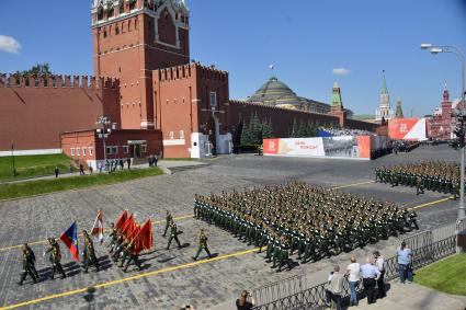 Москва.  Перед началом  военного парада в ознаменование 75-летия Победы в Великой Отечественной войне 1941-1945 годов на Красной площади.