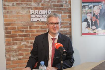 Москва. Временно исполняющий обязанности губернатора Камчатского края Владимир Солодов на радио `Комсомольская правда`.