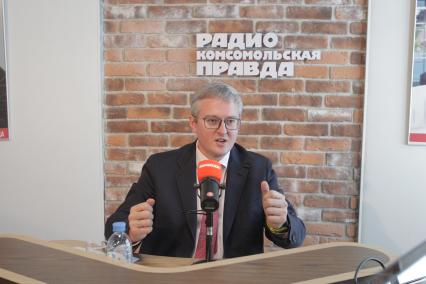 Москва. Временно исполняющий обязанности губернатора Камчатского края Владимир Солодов на радио `Комсомольская правда`.