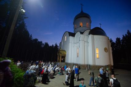 СВердловская область. Среднеуральский женский монастырь где проходит крестный ход в память о гибели семьи последнего российского императора Николая II. 3 июля 2020г Решением епархиального суда настоятель Среднеуральского женского монастыря схиигумен Сергий Романов (Николай Романов)  был лишен священного сана и запрещен в служении.