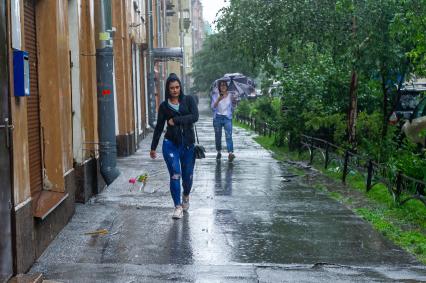 Санкт-Петербург. Во время дождя .